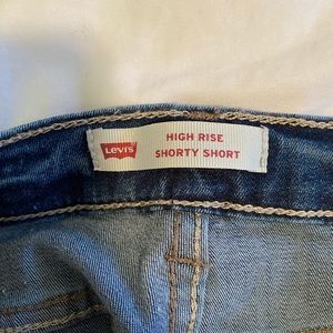 Levi’s shorts